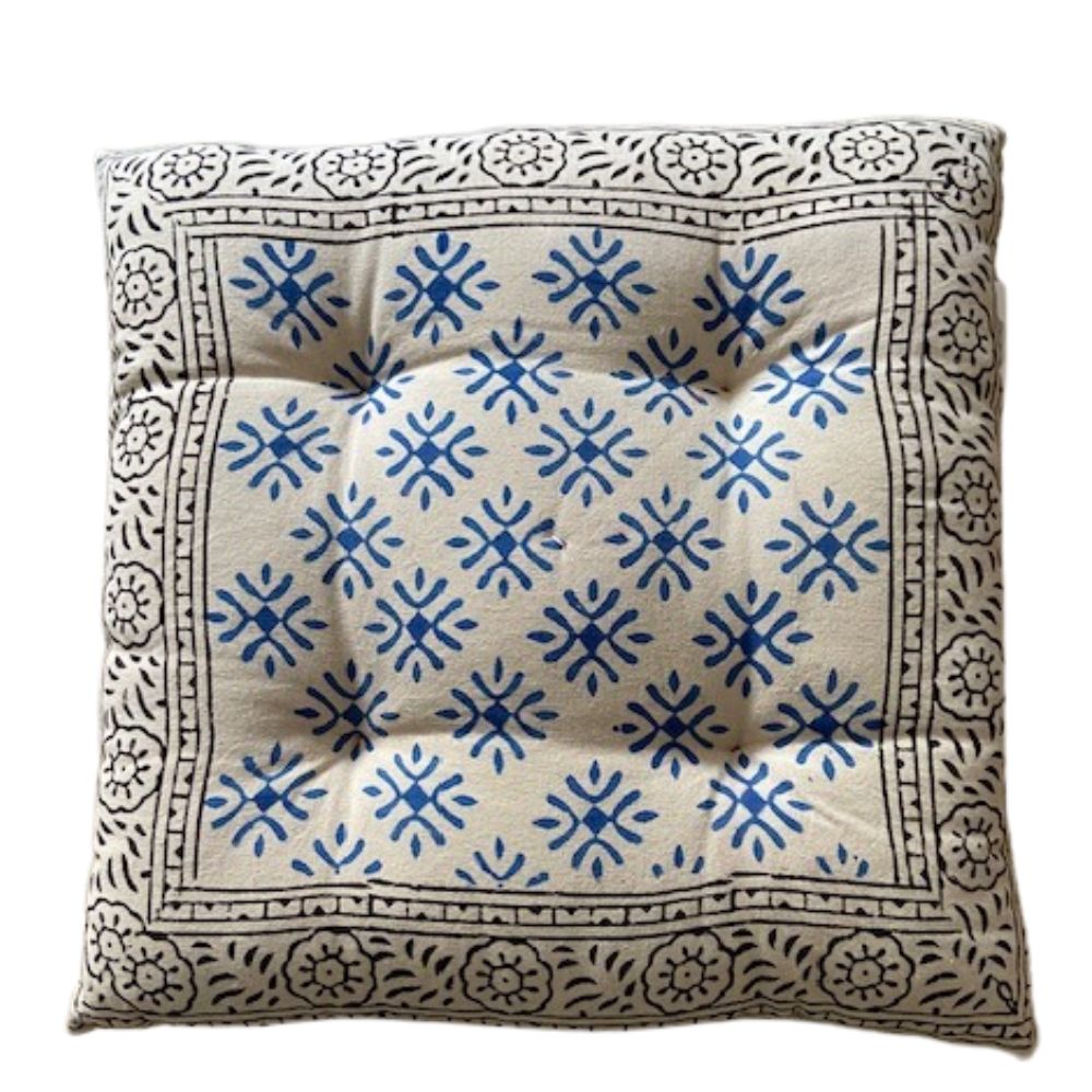 Matraskussen uit India met blauwe en zwarte print