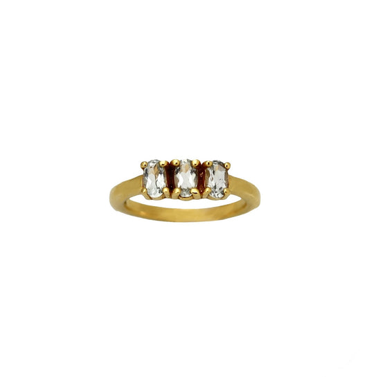 Deze gouden Vintage Amethyst ring is bijzonder door de specifieke details en de helder groene kleur edelsteen