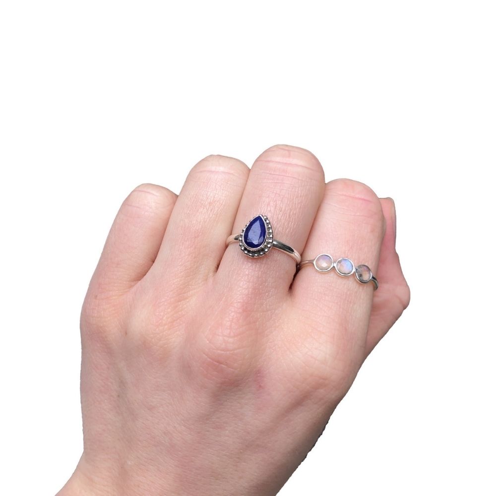 Ring Sapphire Drop Silver